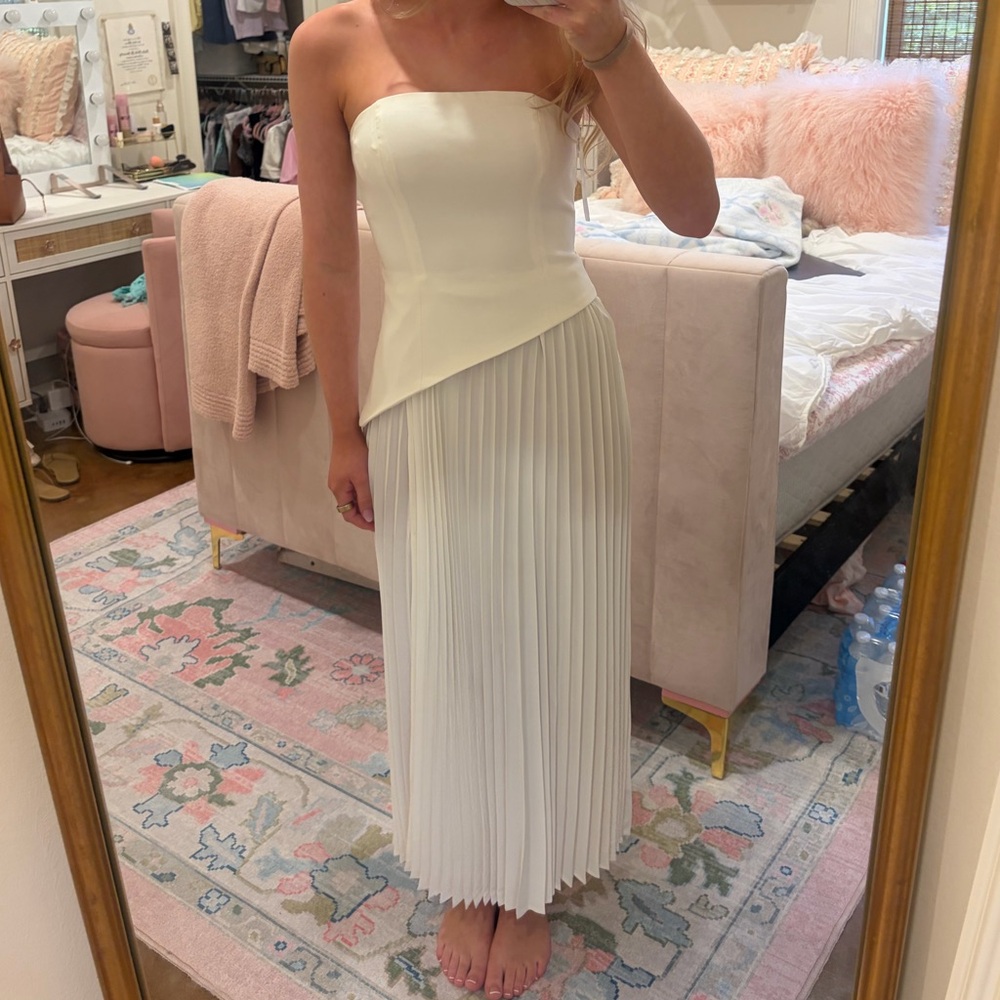 Commense Strapless Pleated white Maxi Dress